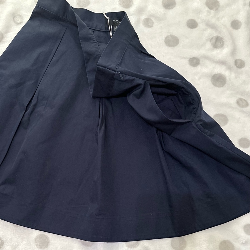 COS Pleated Mini A- Line Skirt Navy Blue Side Zip And Bags Side - Picture 9 of 11